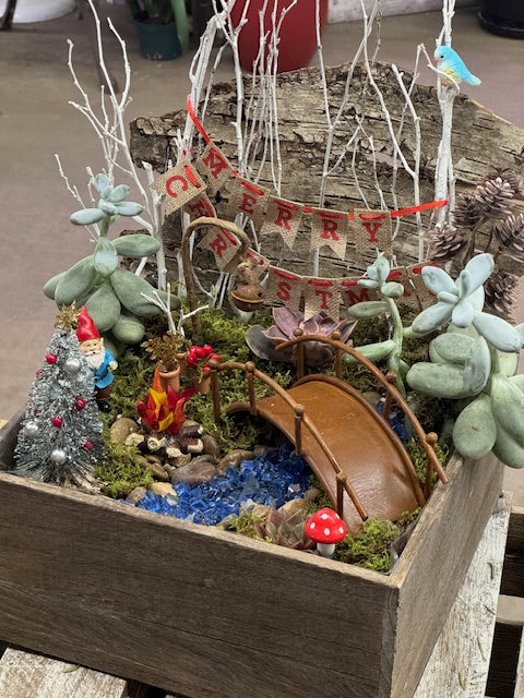 Gnome’s Merry Christmas Bridge Garden