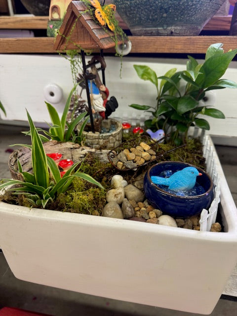 Gnome Takes a Tiny Time-Out