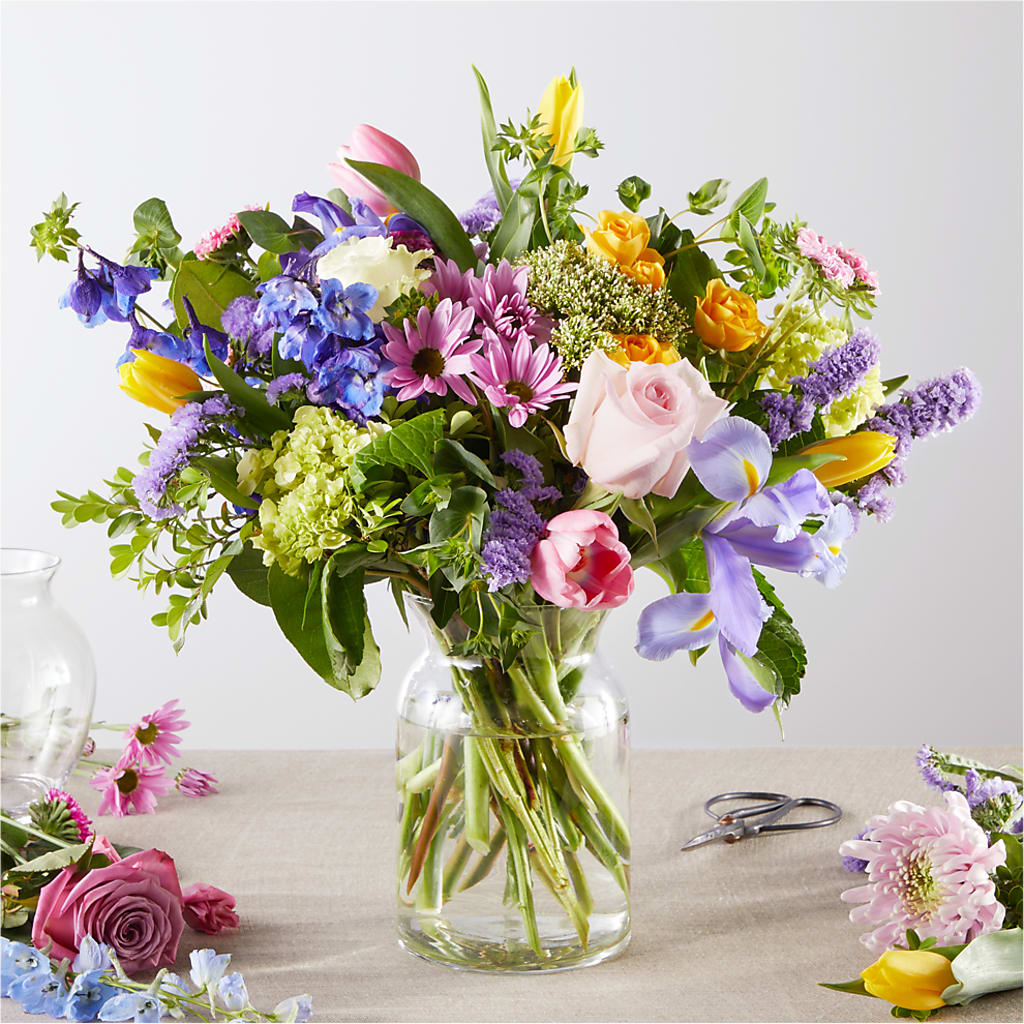 Pastel Tradition - A Florist Original – WARD'S FLORIST AND GREENHOUSE, Beverly MA