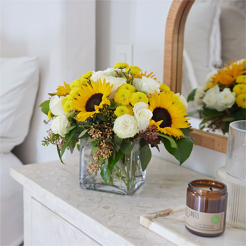 Luminous Morning Bouquet – WARD'S FLORIST AND GREENHOUSE, Beverly MA