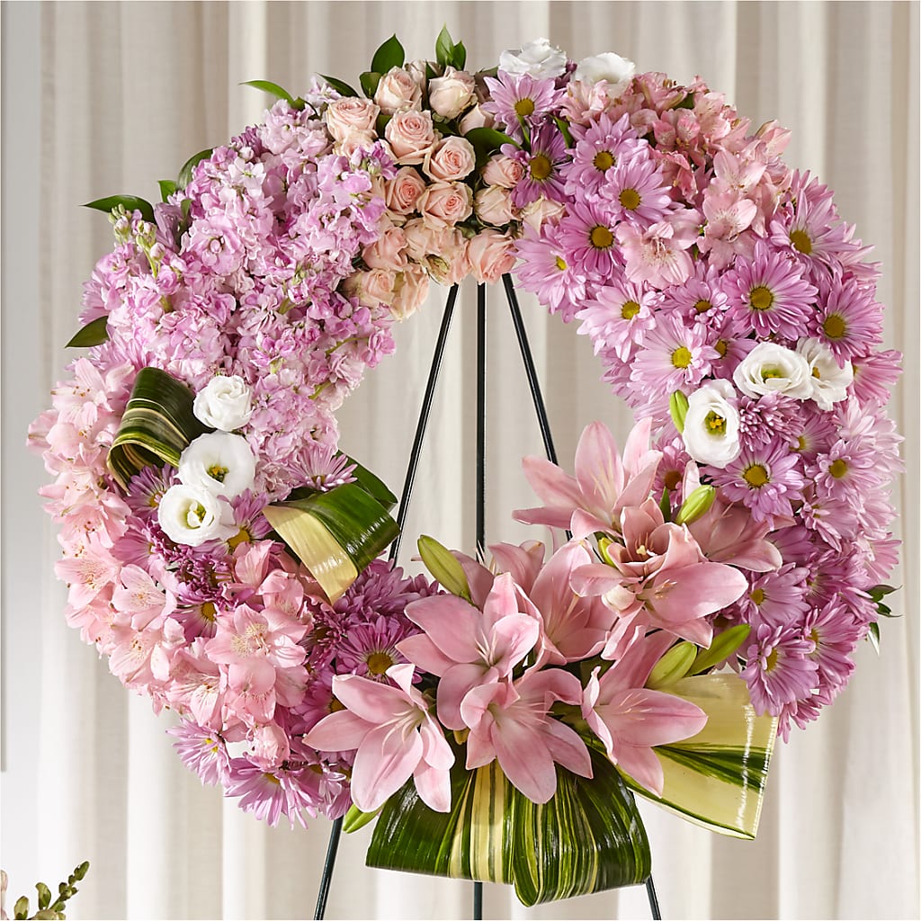 Gift of Warmth Wreath – WARD'S FLORIST AND GREENHOUSE, Beverly MA