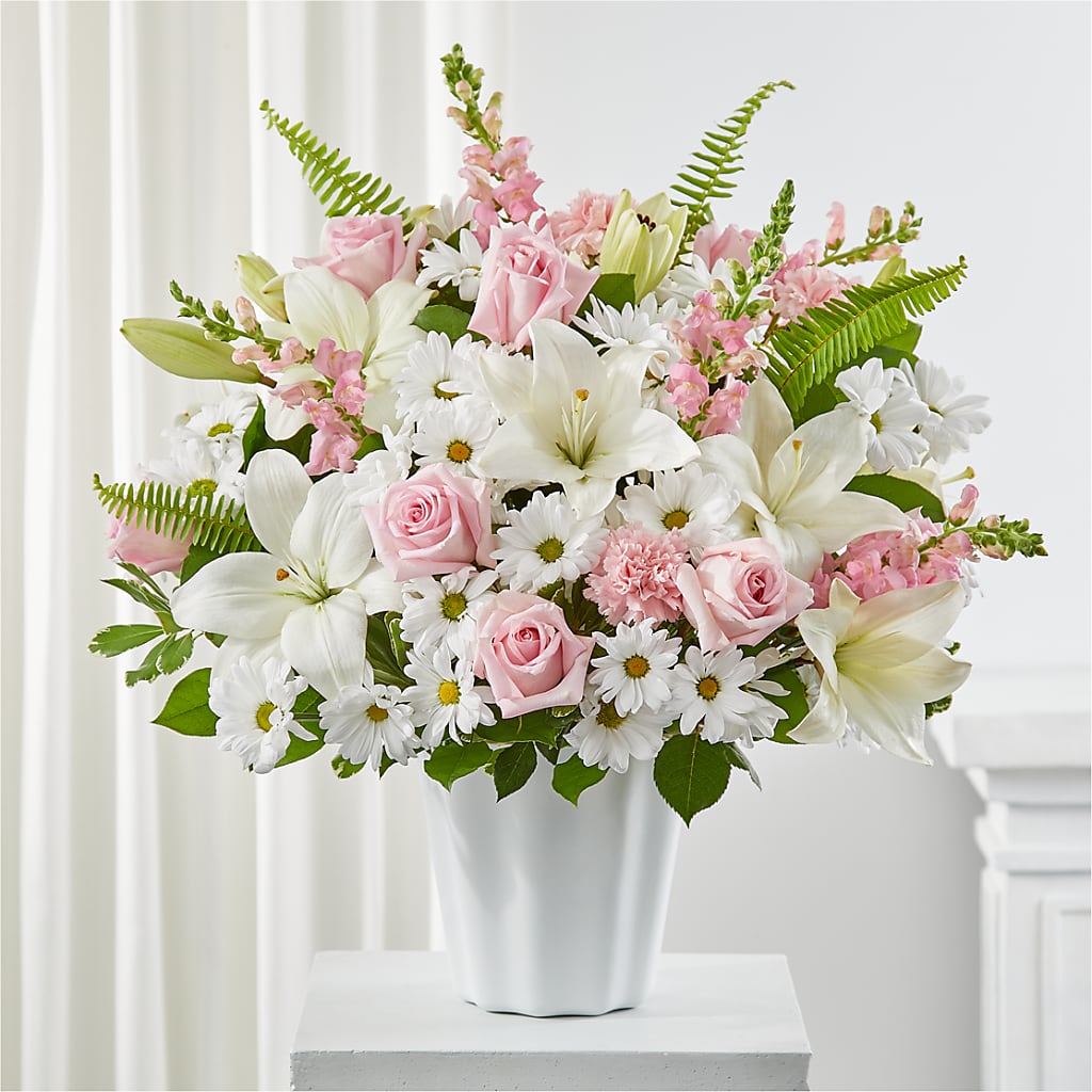 Soft Touch Tabletop Basket – WARD'S FLORIST AND GREENHOUSE, Beverly MA