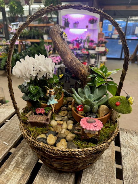 Enchanted Garden Basket.