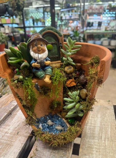 Gone Fishin’ Succulent Garden – WARD'S FLORIST AND GREENHOUSE, Beverly MA