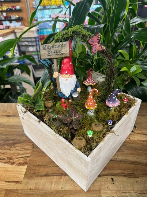 Toadstool Crossing Fairy Garden