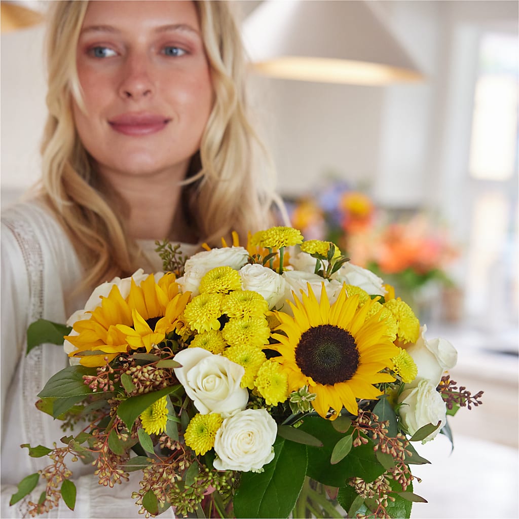 Luminous Morning Bouquet – WARD'S FLORIST AND GREENHOUSE, Beverly MA