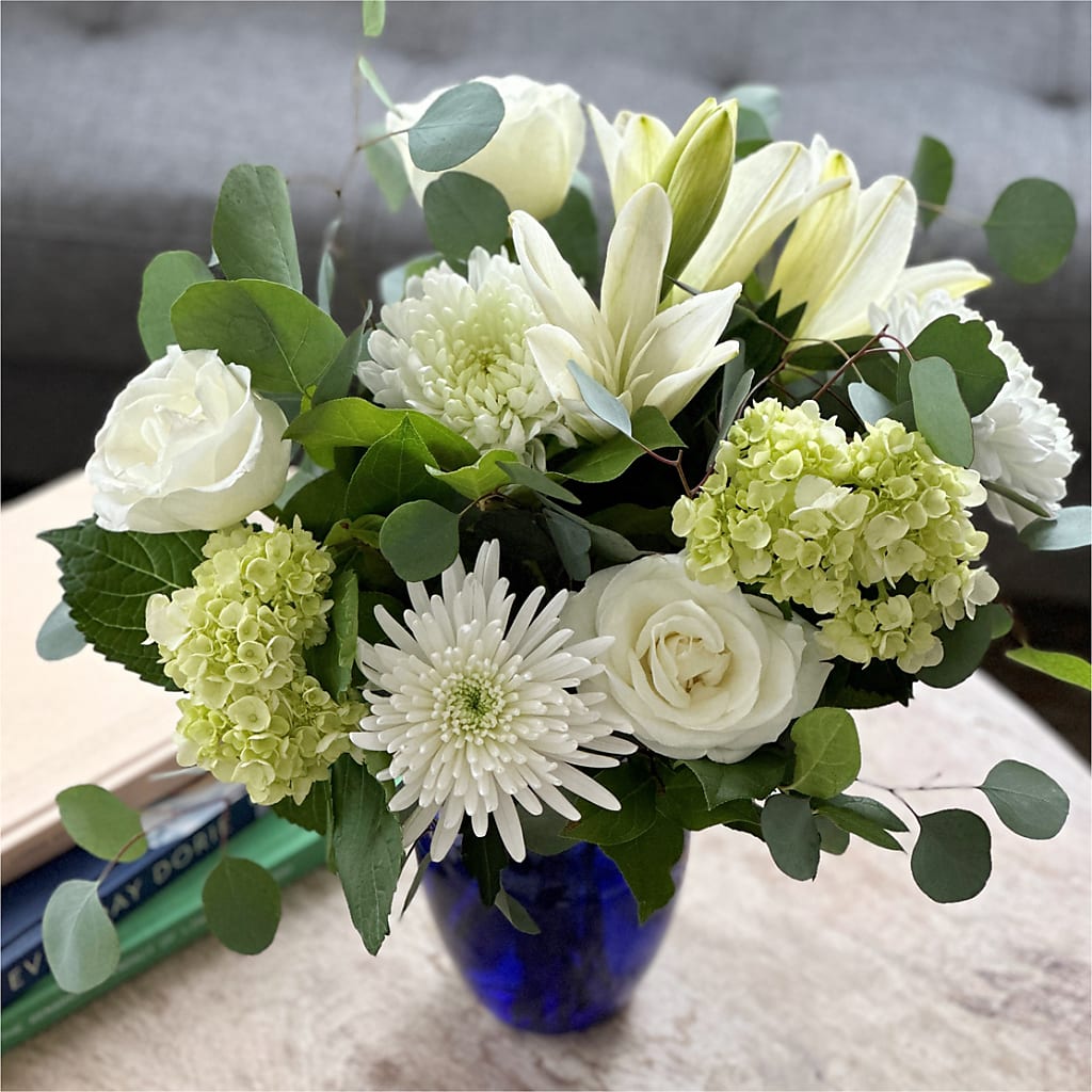 Snowy Dreams Bouquet – WARD'S FLORIST AND GREENHOUSE, Beverly MA