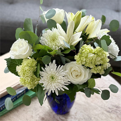 Snowy Dreams Bouquet – WARD'S FLORIST AND GREENHOUSE, Beverly MA