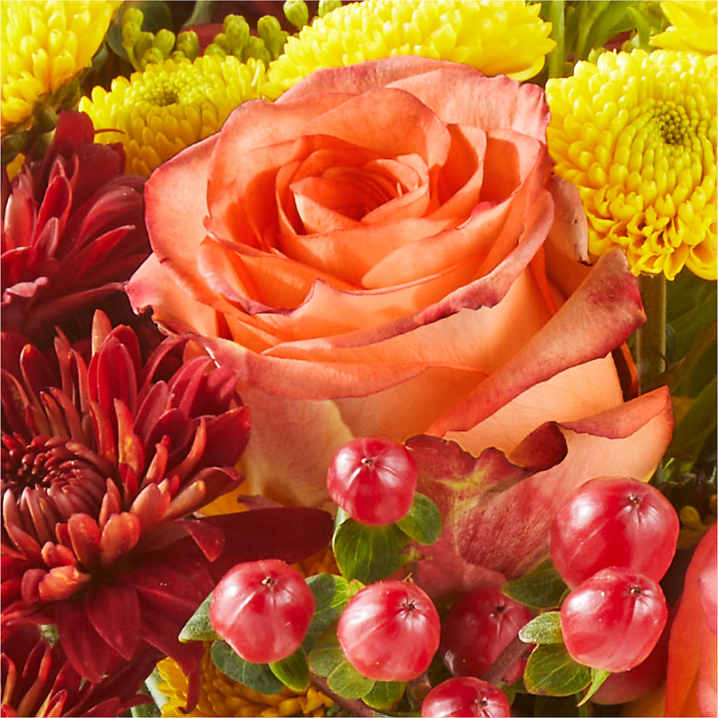 Apple Picking Bouquet – WARD'S FLORIST AND GREENHOUSE, Beverly MA