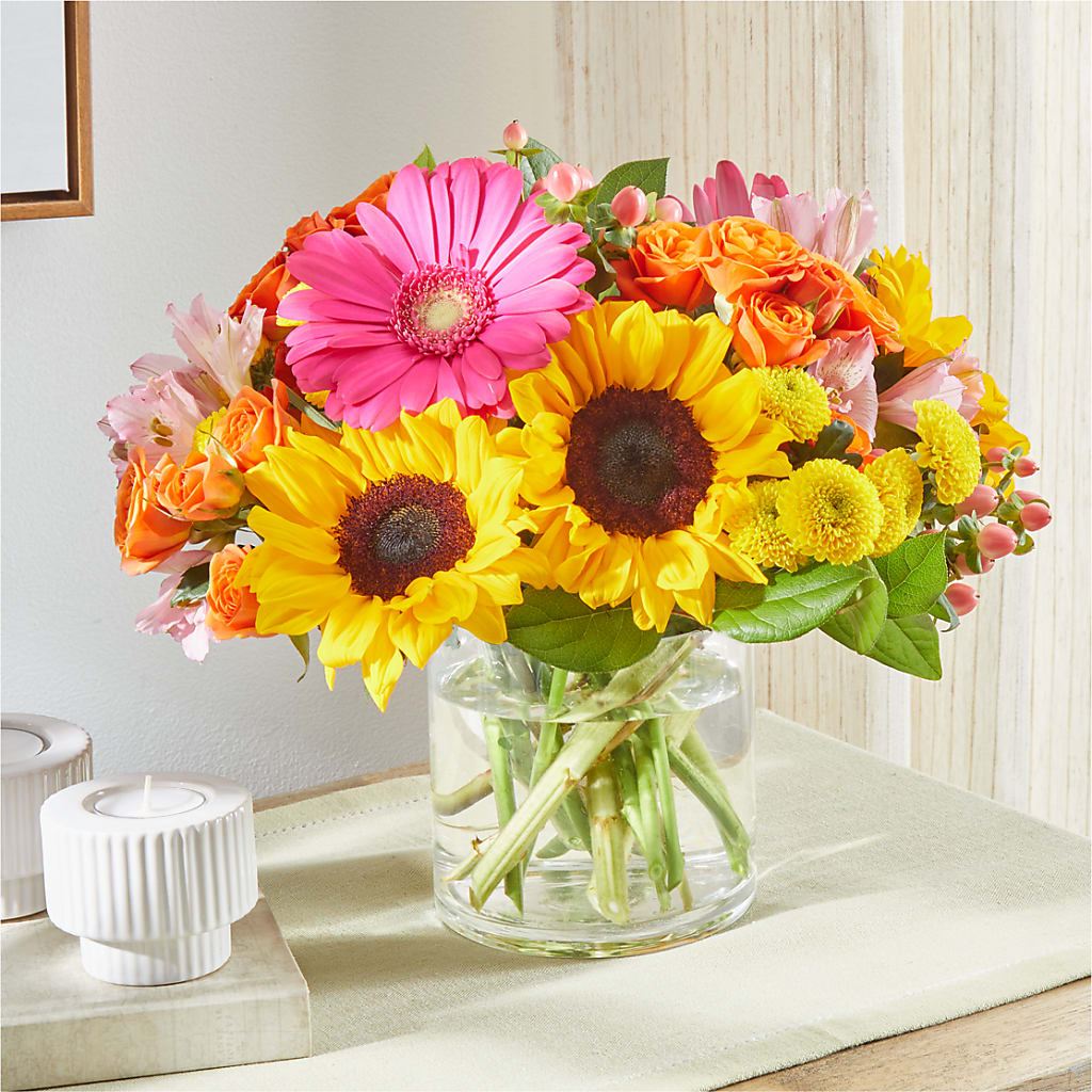 Beach Day Bouquet – WARD'S FLORIST AND GREENHOUSE, Beverly MA