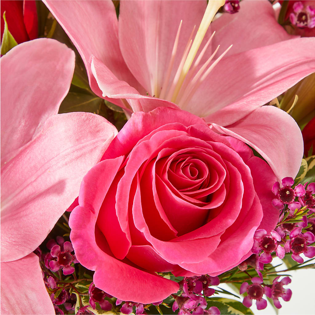Lucky in Love Bouquet – WARD'S FLORIST AND GREENHOUSE, Beverly MA