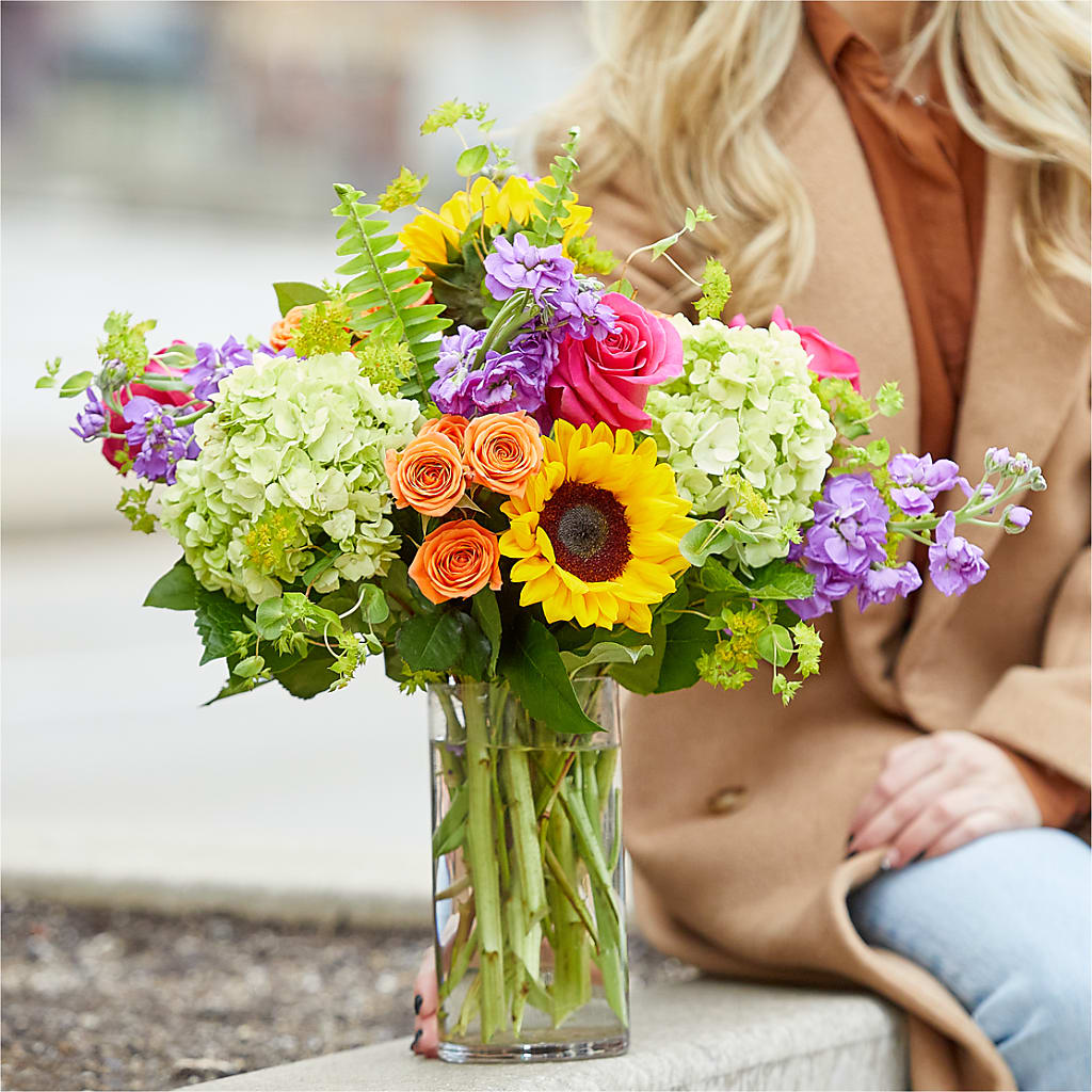 Vibrant Greetings Bouquet – WARD'S FLORIST AND GREENHOUSE, Beverly MA
