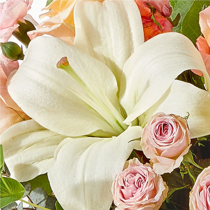 Grapefruit Splash Bouquet – WARD'S FLORIST AND GREENHOUSE, Beverly MA