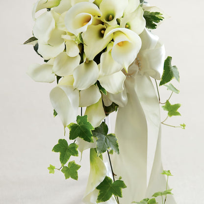 White Chapel Bouquet – WARD'S FLORIST AND GREENHOUSE, Beverly MA